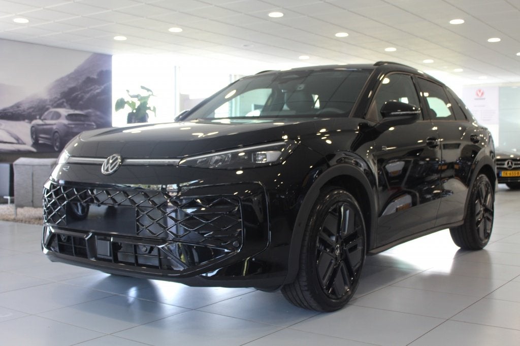 Volkswagen T-Roc 1.5 eTSI R-Line/PANO/CAMERA/CARPLAY, Auto's, Dealer onderhouden, Stof, Zwart, 4 cilinders