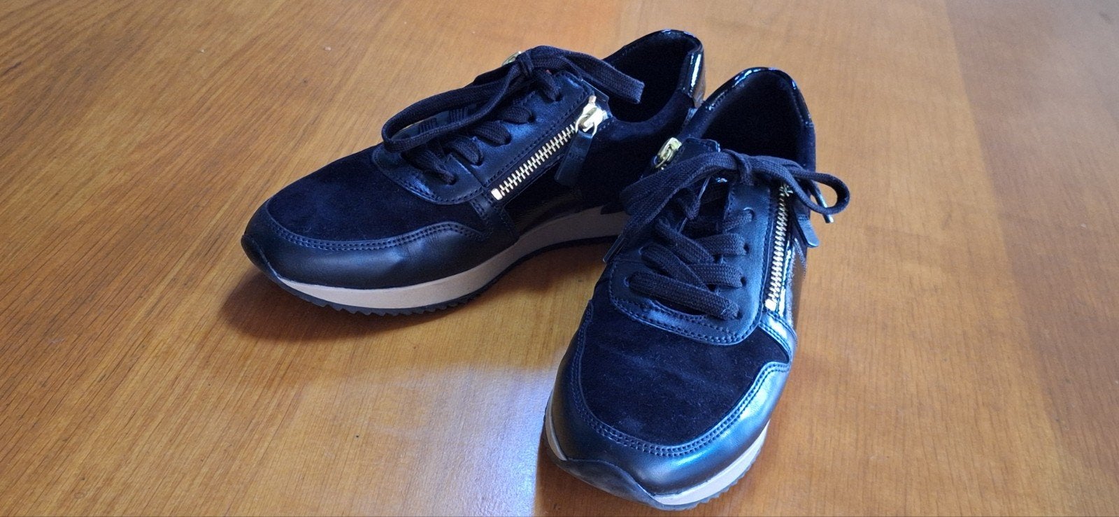 garbo sneakers mt 38, Kleding | Dames, Zwart, Ophalen of Verzenden, Garbo, Sneakers of Gympen