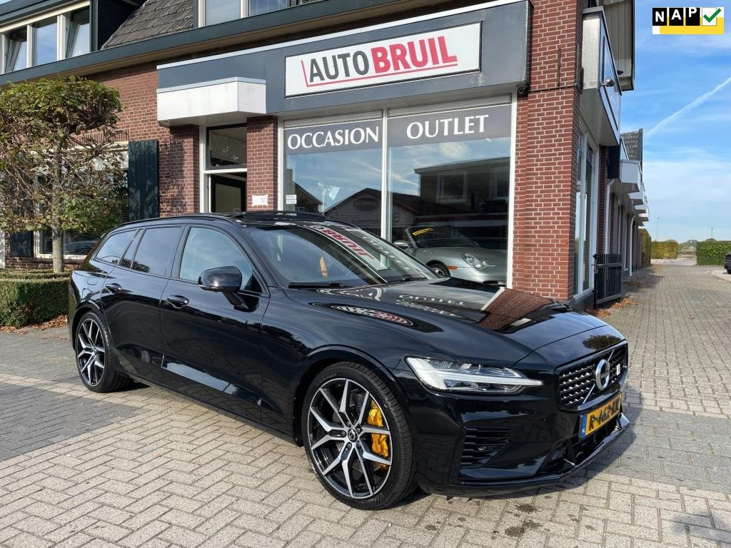 Volvo V60 2.0 T8 Twin Engine AWD POLESTAR ENGINEERED / 430 P, Auto's, Volvo, Gebruikt, Zwart, Vierwielaandrijving, 129 €/maand