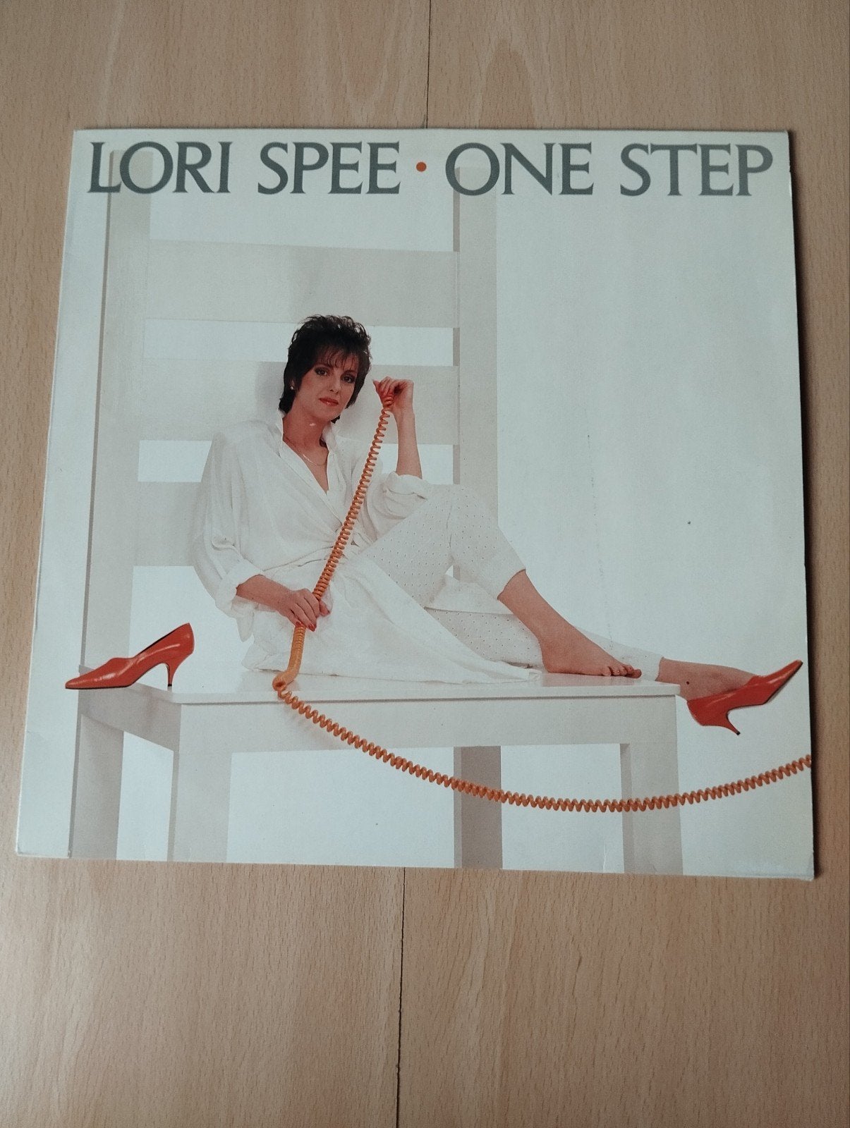 Lori Spee - One Step LP (met songteksten op binnenhoes), Gebruikt, 1980 - 1989, Ophalen of Verzenden, 12 inch