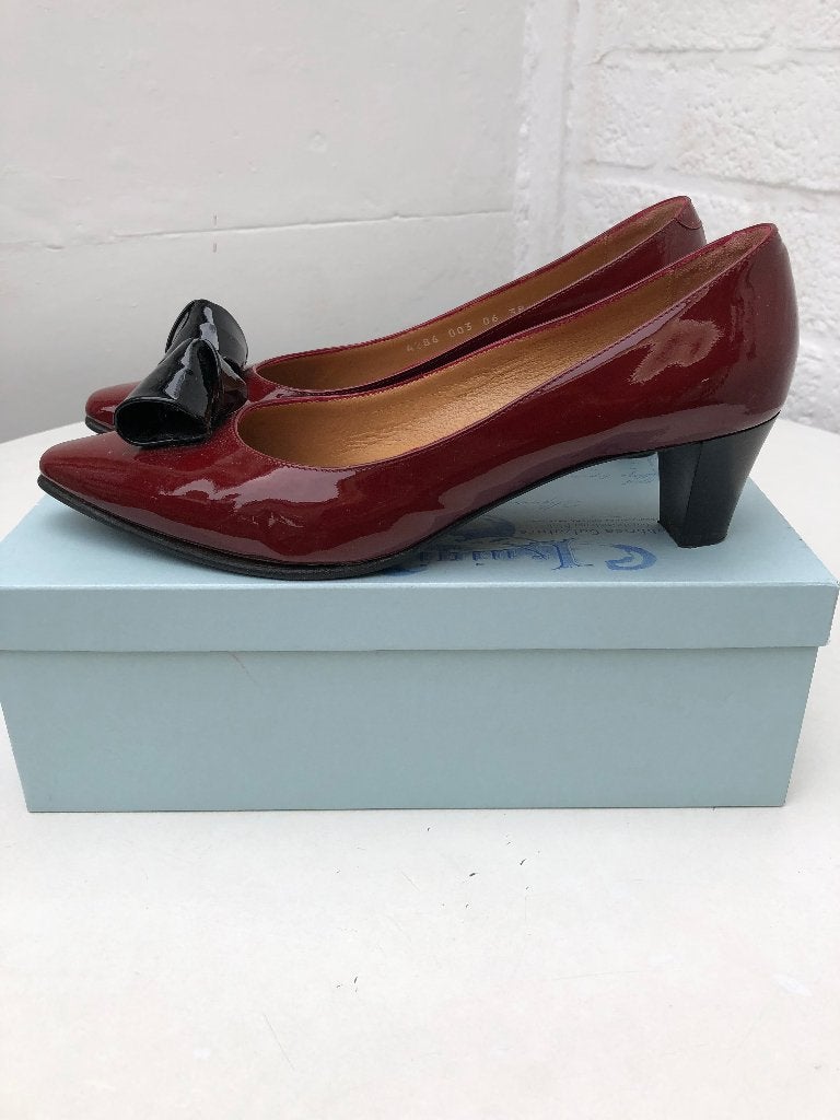 Voltan lakschoenen met hak, kleur steenrood, maat 38, Schoenen met lage hakken, Voltan, Ophalen of Verzenden, Zo goed als nieuw