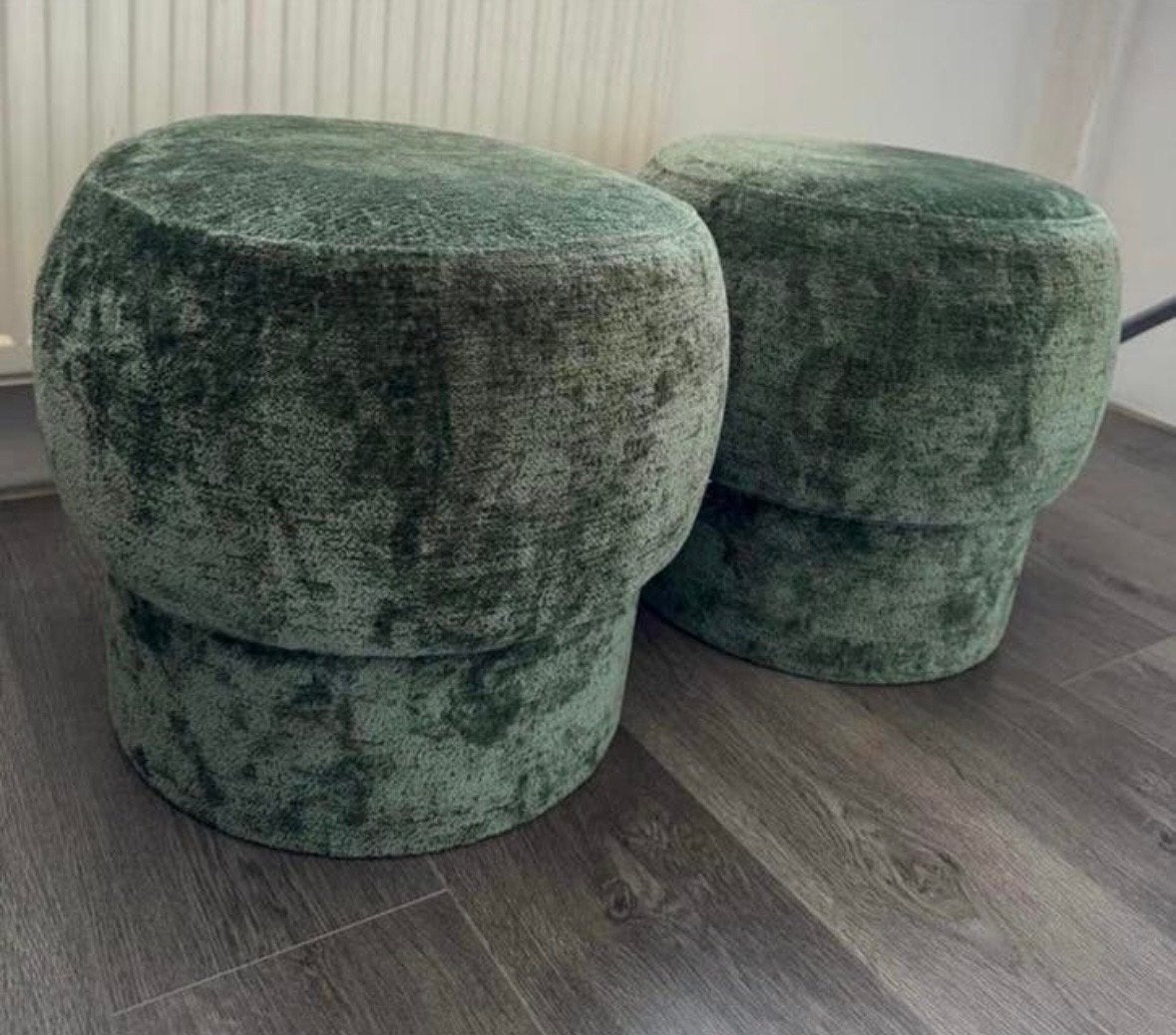 Set van 2 Groene Poefs, Huis en Inrichting, Banken | Voetenbanken en Poefen, Ophalen, Minder dan 50 cm, Rond, Nieuw