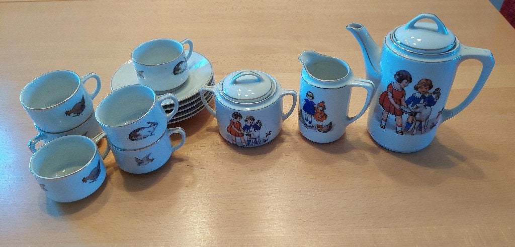 kinder theeserviesje antiek, Antiek en Kunst, Ophalen of Verzenden