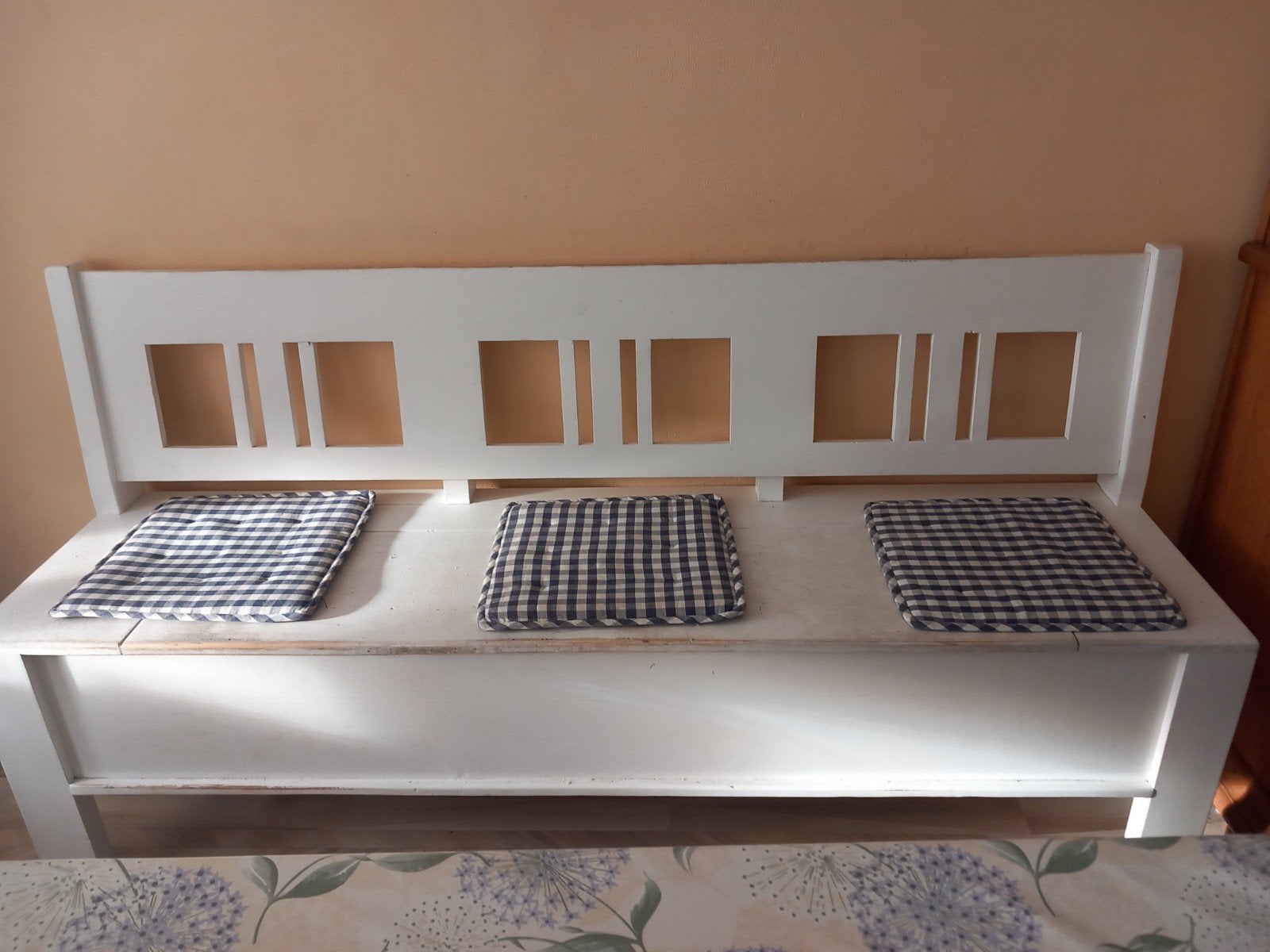 Witte houten bank met opbergruimte, Huis en Inrichting, Ophalen, Gebruikt, Minder dan 75 cm, 150 tot 200 cm