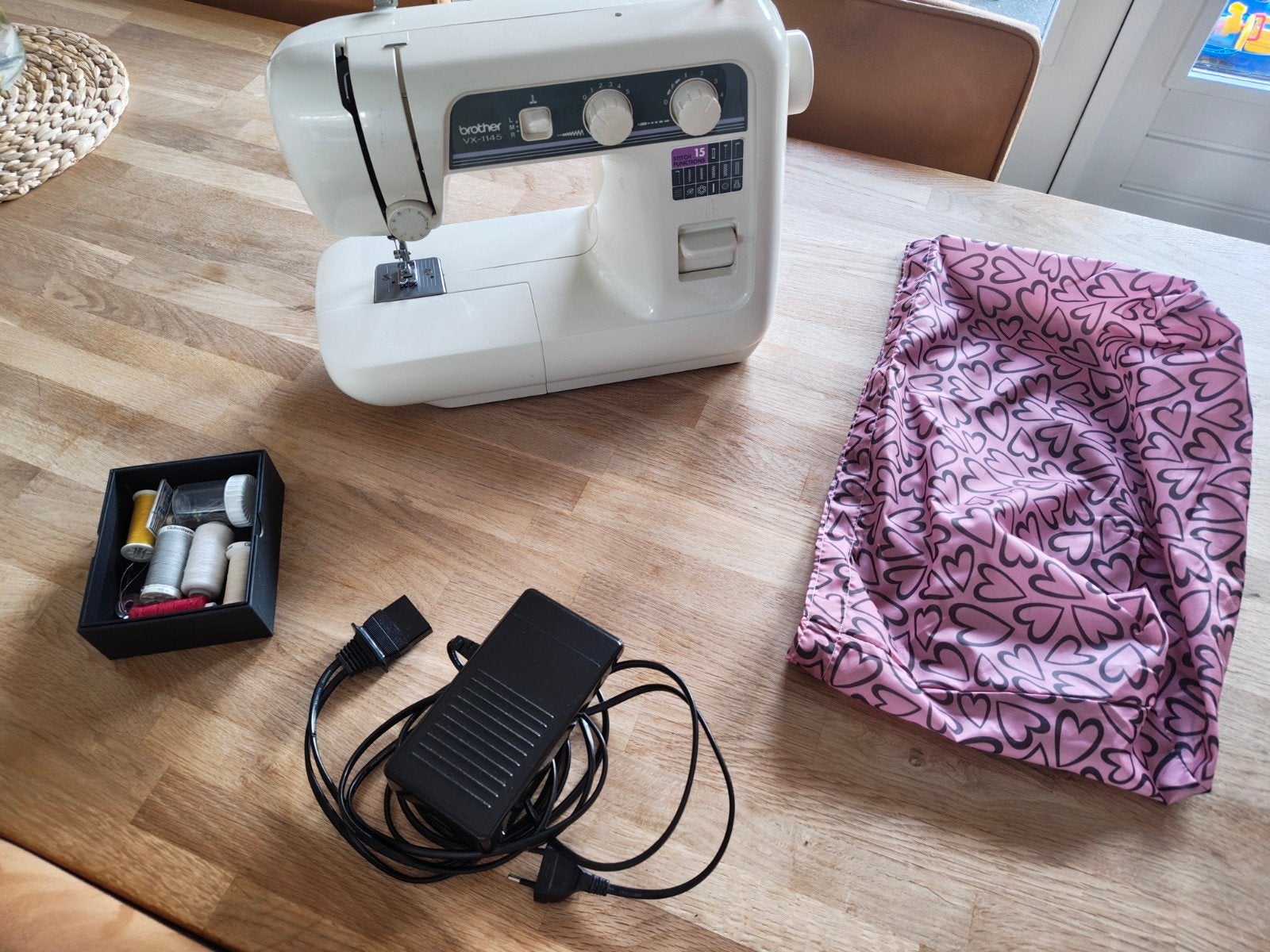 Brother VX-1145 naaimachine - ZGAN, incl. accessoires, Ophalen, Zo goed als nieuw, Naaimachine, Brother