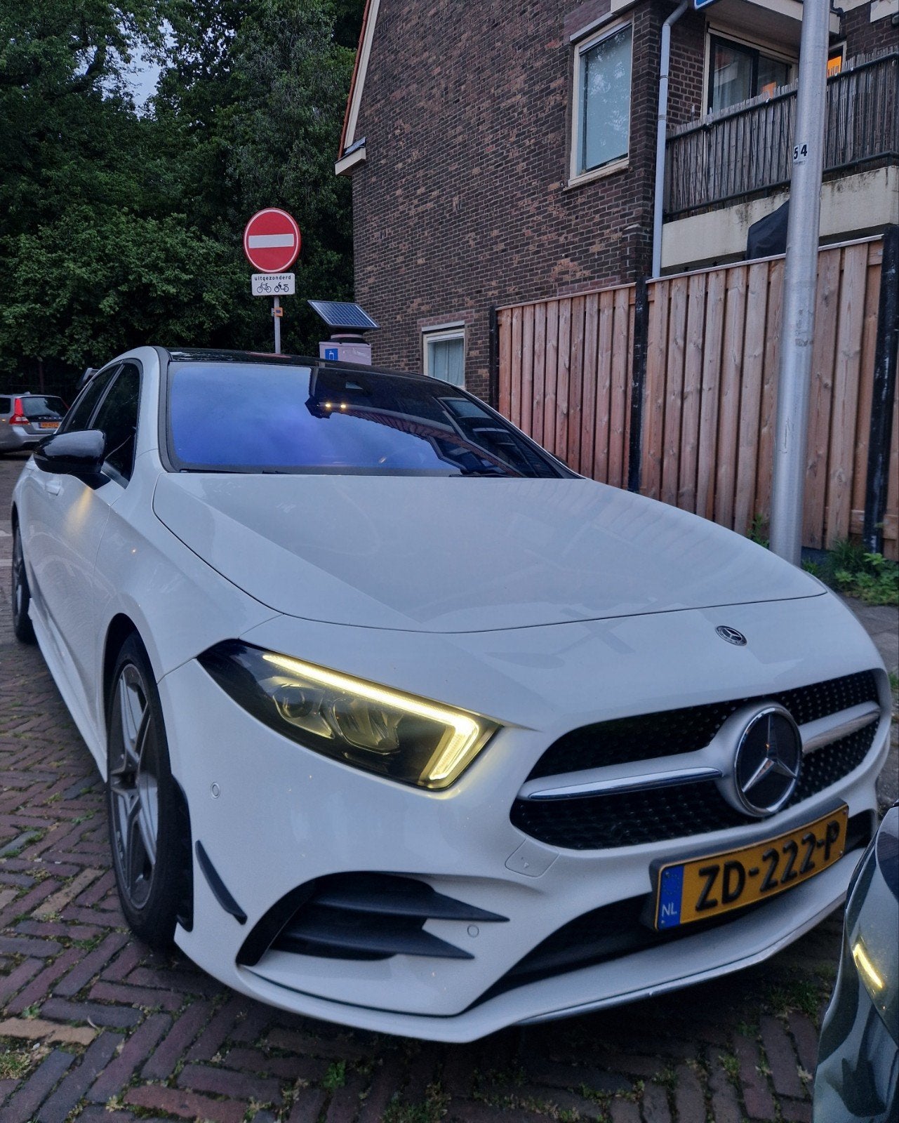 Mercedes A200 AMG Night | PANO| SFEERV| BOMVOL| 163PK| 2019|, Auto's, Mercedes-Benz, 15 km/l, 4 cilinders, Origineel Nederlands