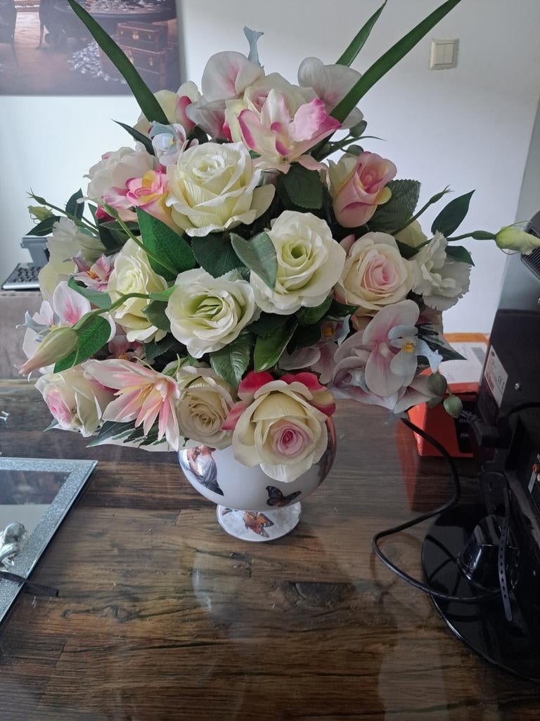 Decoratieve Vaas met Kunstbloemen, Huis en Inrichting, Woonaccessoires | Vazen, Overige kleuren, 50 tot 75 cm, Aardewerk of Porselein