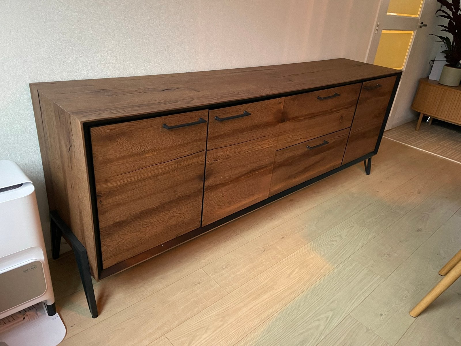 ZGAN Dressoir - 210x45 cm hout/bruine kleur, Huis en Inrichting, Ophalen, Zo goed als nieuw, 200 cm of meer, Met lade(s)