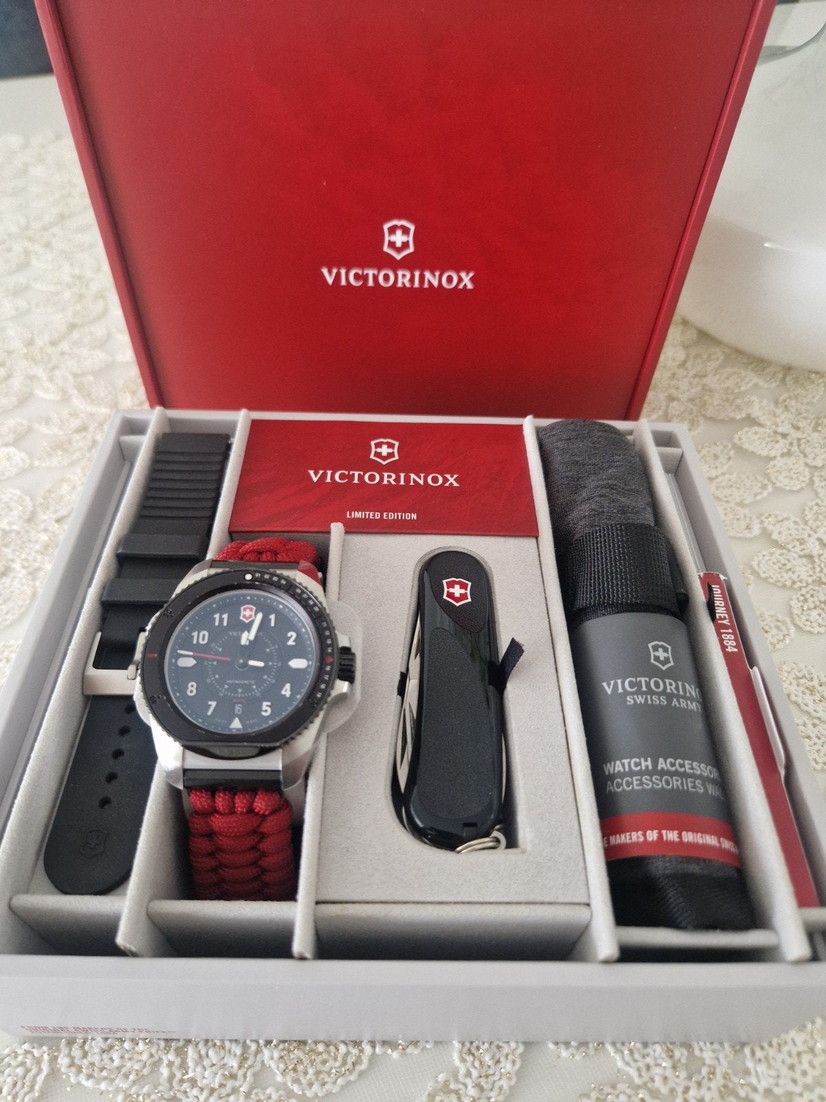 Victorinox Journey 1884 Limited Edition 242016.1 – Full Set, Ophalen, Zo goed als nieuw, Overige merken