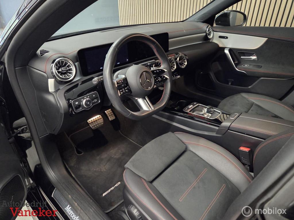Mercedes CLA-klasse Shooting Brake 250e AMG BTW|Vol|NAP|PANO, CLA, Gebruikt, 4 cilinders, Zwart