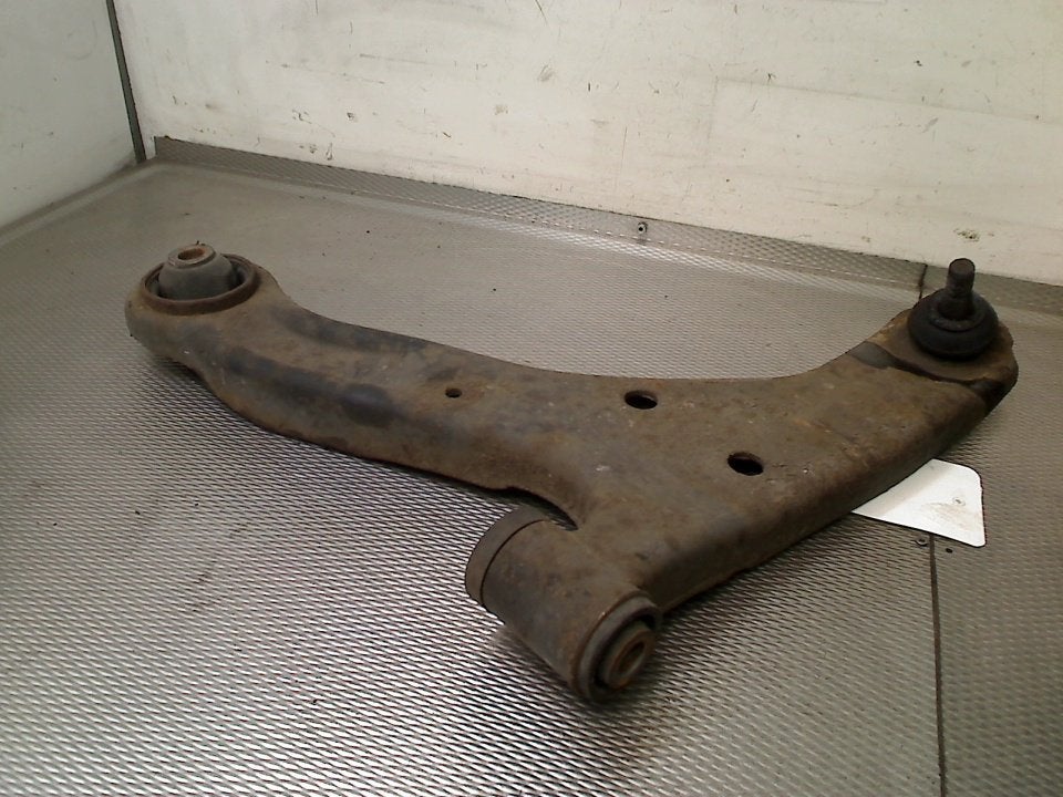 Draagarm Links Voor Suzuki Grand Vitara II (JT) 2013, Gebruikt, Suzuki Deutschland GmbH, Kontakt@suzuki.de, Suzuki-Allee 7, Bensheim 64625, , Duitsland