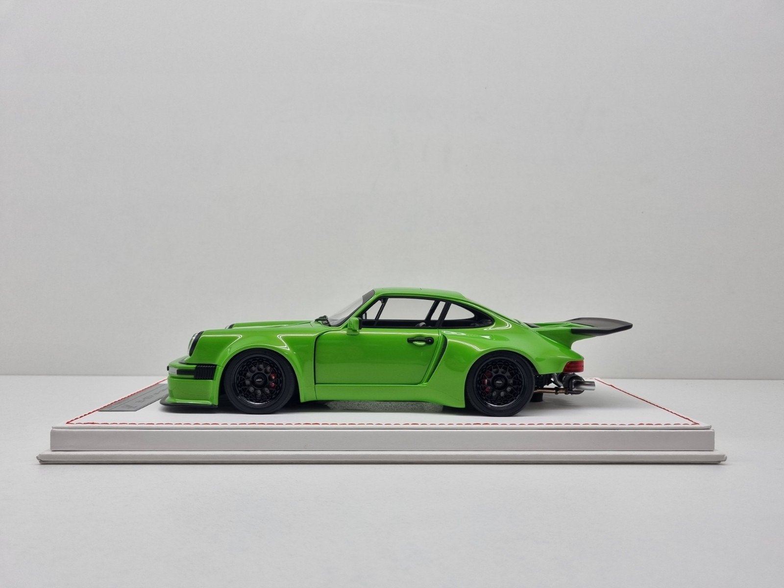 Runner Porsche 911 Carrera RSR KS-R 1/30 1:18 Nieuw, Hobby en Vrije tijd, Modelauto's | 1:18, Ophalen of Verzenden, Nieuw, Auto