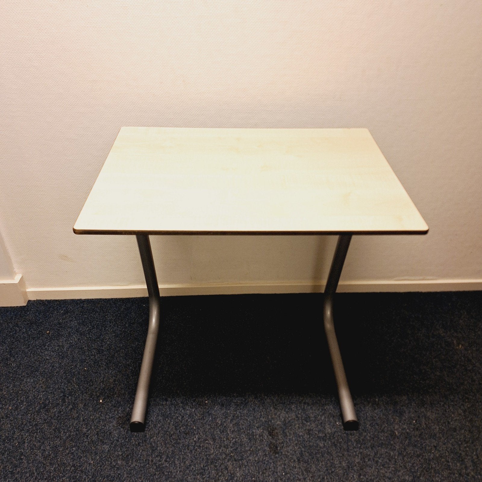 Ahrend Schooltafel (75 x 70 x 50 cm), Ophalen, Gebruikt, Schoolbureau, .