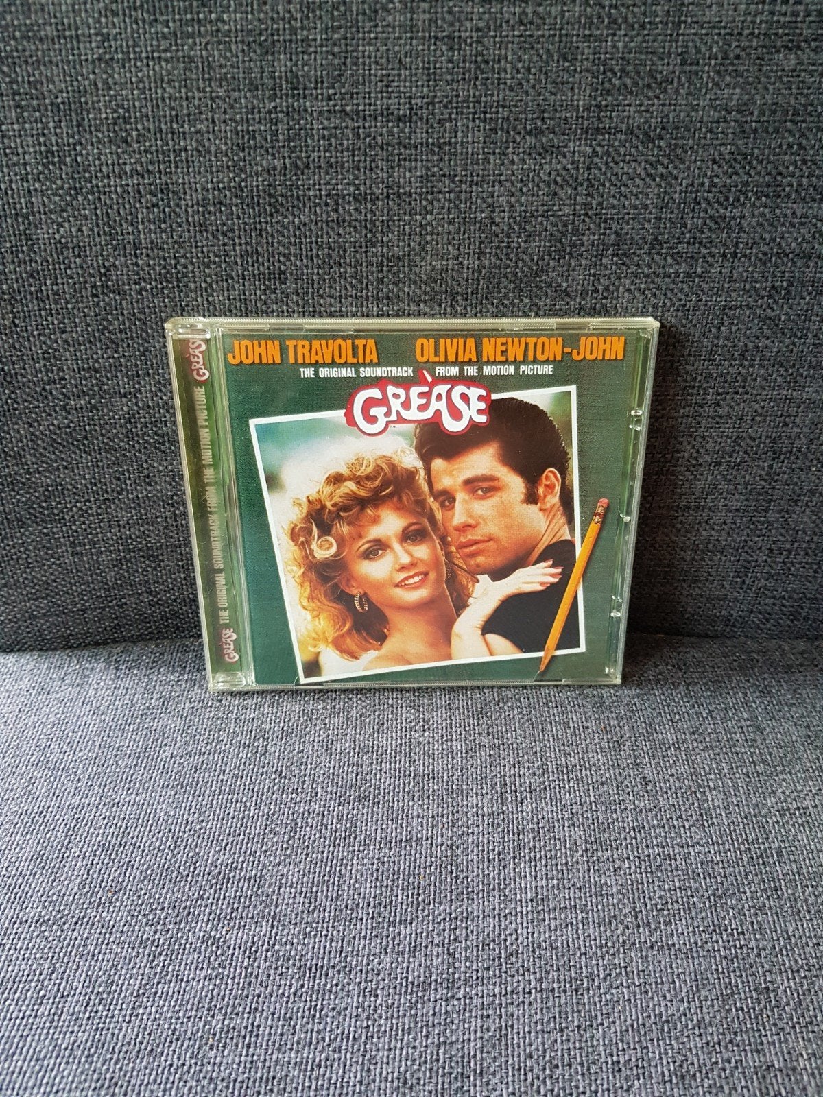 Grease, Verzenden, Zo goed als nieuw