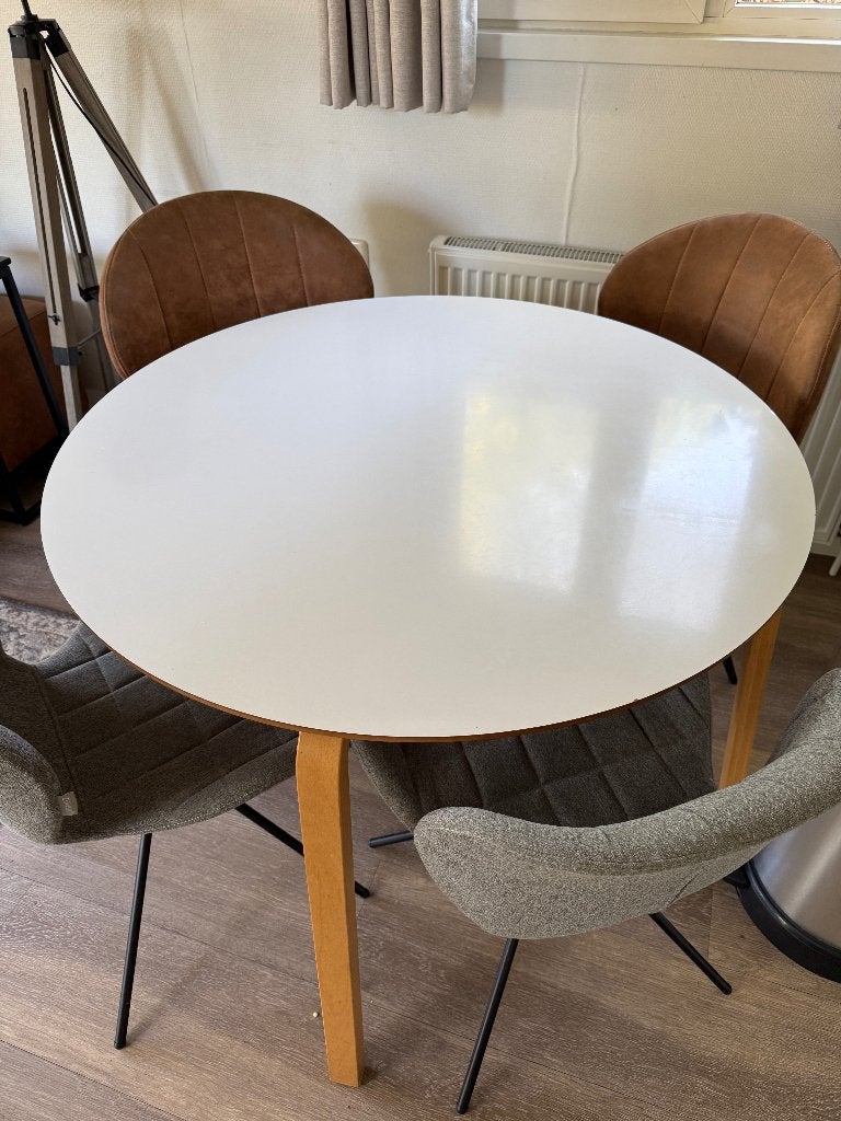 Gratis: eetkamer tafel (wit/hout) rond, Huis en Inrichting, Ophalen, Gebruikt, Rond, Scandinavisch