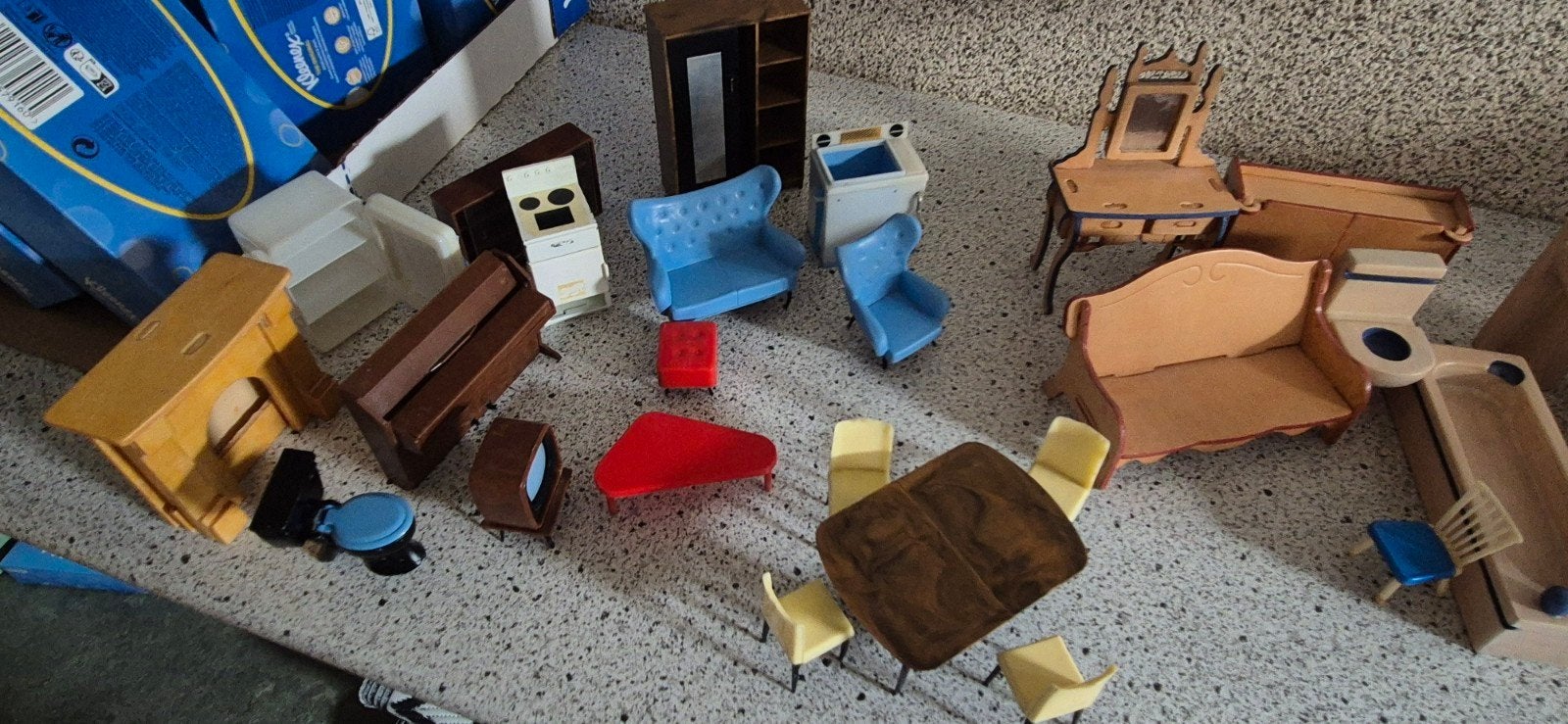 poppenhuis meubeltjes, Ophalen, Gebruikt, Poppenhuis