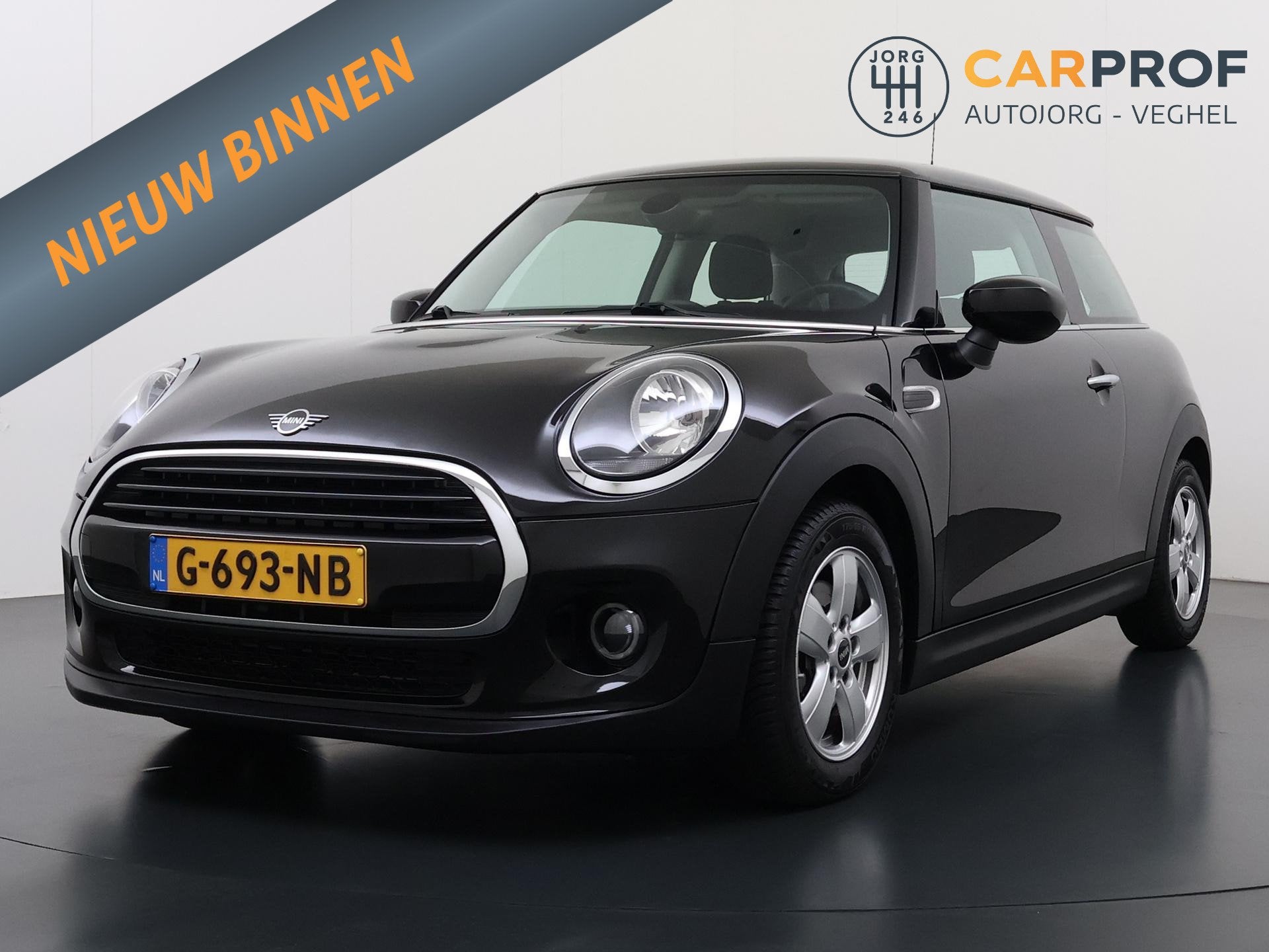 MINI 3-Deurs 1.5 Cooper Navigatie NL Auto NAP, Voorwielaandrijving, Gebruikt, 4 stoelen, Origineel Nederlands