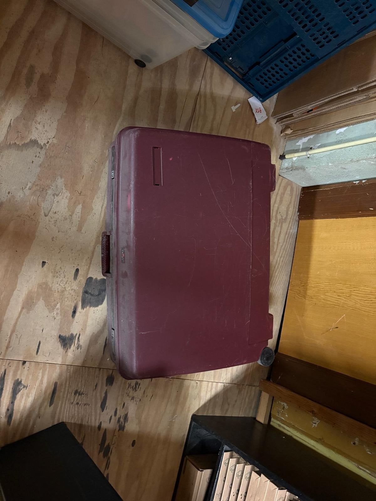 Delsey Koffer - Vintage Harde Koffer met Wieltjes, Sieraden, Tassen en Uiterlijk, Koffers, Gebruikt, Hard kunststof, 45 tot 55 cm