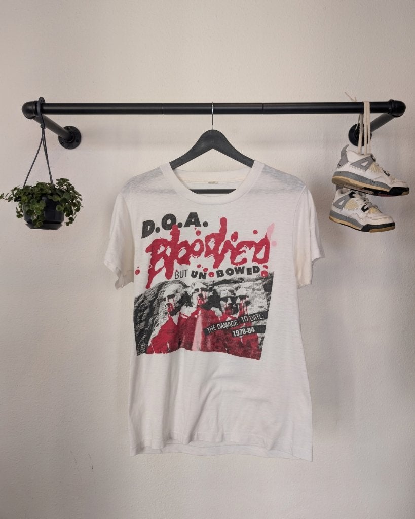 1980s D.O.A. Bloodied But Unbowed T-Shirt — Large, Kleding | Heren, Vintage, Maat 52/54 (L), Vintage, Vintage