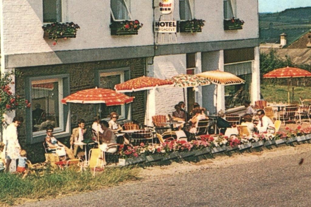 993131 Epen Limburg 1975 Hotel Berghoeve Julianastraat 20, Ophalen of Verzenden, 1960 tot 1980, Gelopen, Limburg