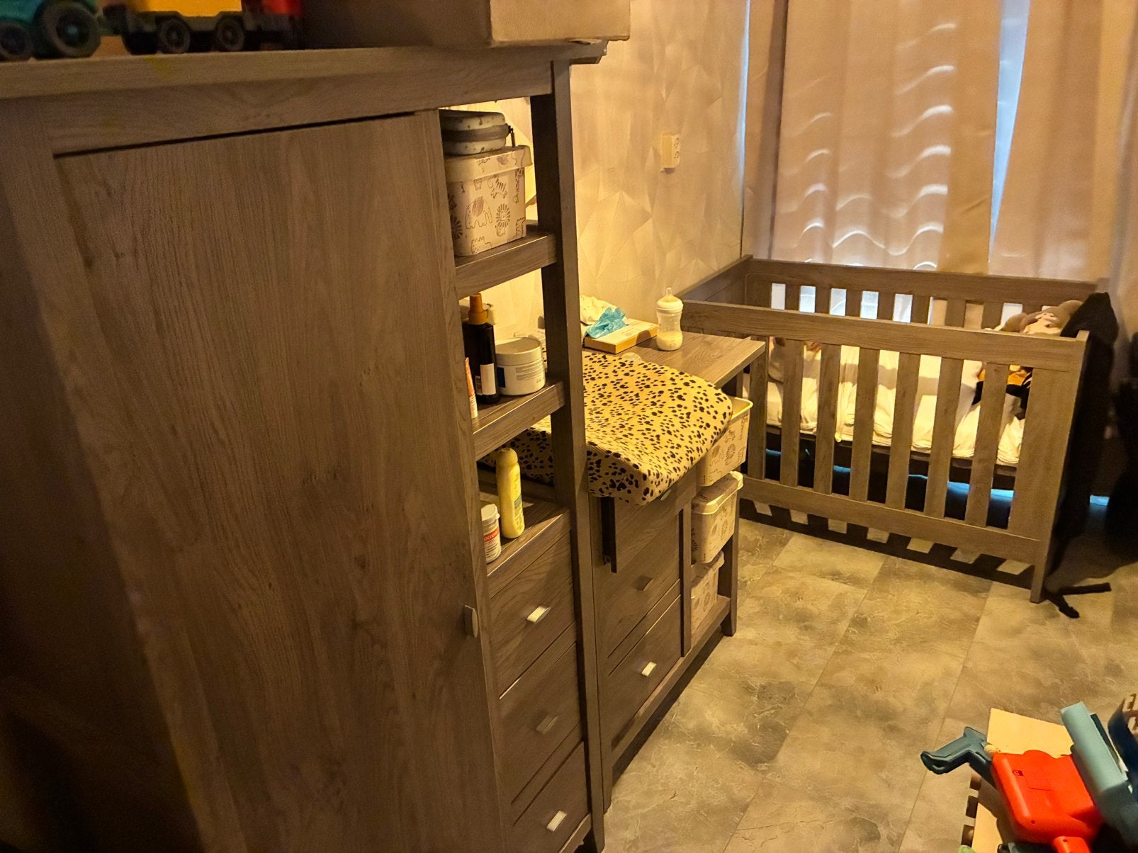 Complete baby kamer moet vrijdag weg, Kinderen en Baby's, Kinderkamer | Commodes en Kasten, 50 tot 70 cm, 105 cm of meer, Ophalen of Verzenden