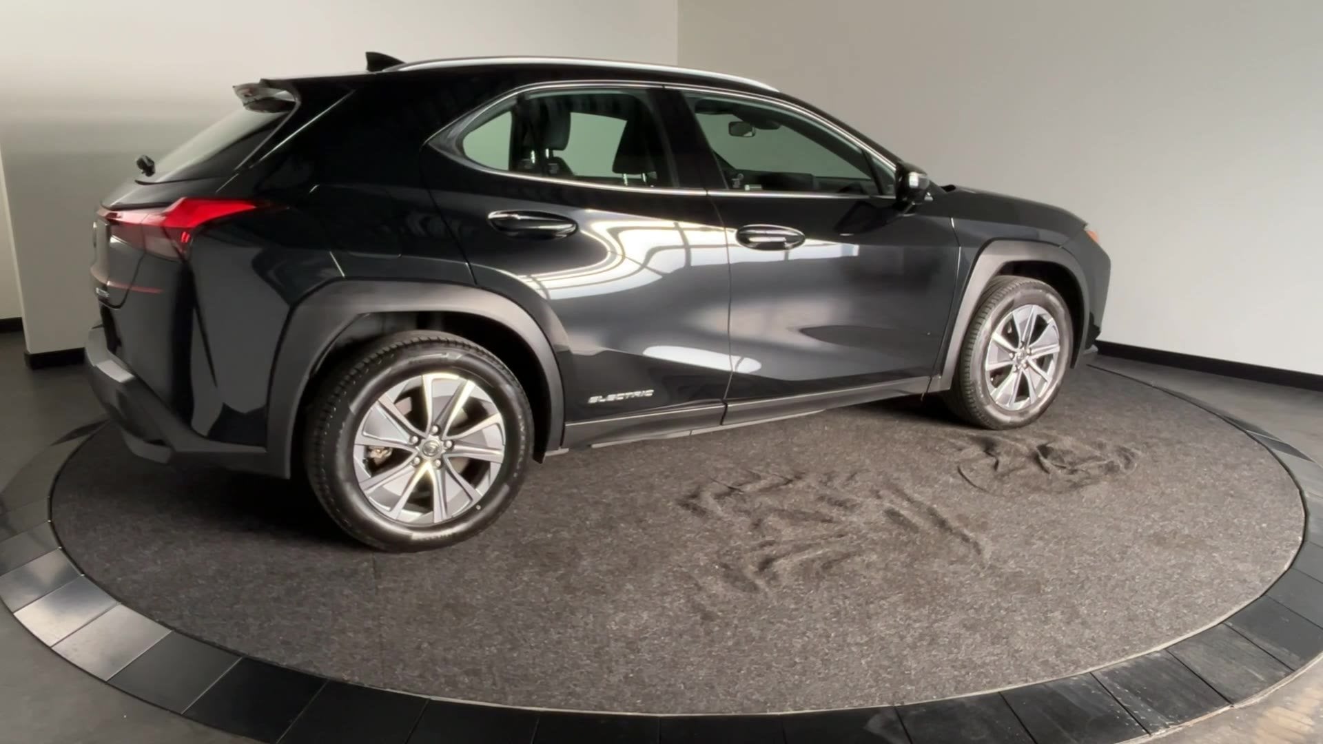 Lexus UX 300e Business 54 kWh | Tot € 4.000 klantvoordeel*, Auto's, Lexus, Gebruikt, Huisgarantie, Met garantie (alle), Alcantara