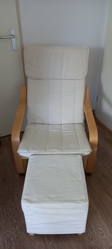 poang stoel en voetenbankje licht hout, Ophalen, Minder dan 75 cm, Zo goed als nieuw, Stof