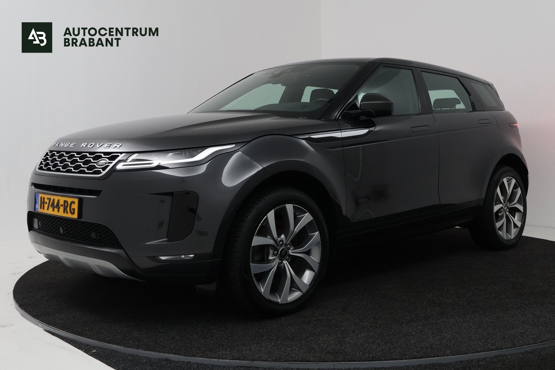 Land Rover Range Rover Evoque 2.0 P200 AWD R-Dynamic (PANORA, 1800 kg, 4 cilinders, Bedrijf, Vierwielaandrijving