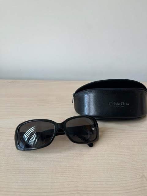 CALVIN KLEIN ZONNEBRIL, Overige merken, Gebruikt, Zonnebril, Zwart