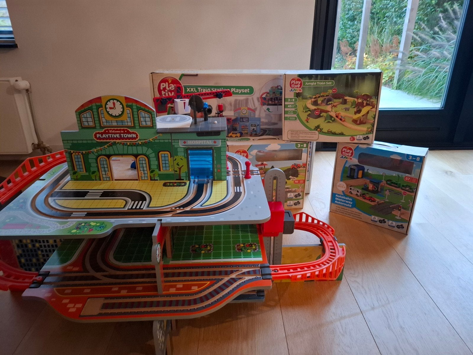 Playtive XXL Treinstation Speelset met extra sets, Ophalen, Zo goed als nieuw