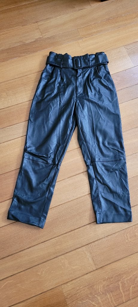 H&M nep leren wijde broek pantalon met riem maat S zgan, Zwart, H&M Divided, Ophalen of Verzenden, Zo goed als nieuw