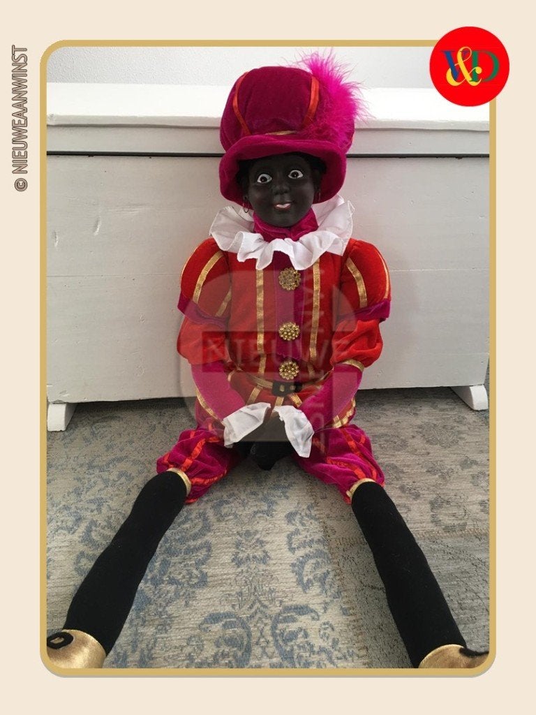Nostalgische V&D etalage Piet pop - roze/rood - 110cm, Diversen, Verzenden, Zo goed als nieuw