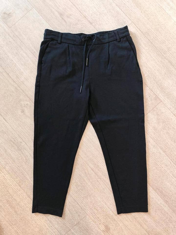 Only Joggpants Gr. M Länge 30, Kleding | Dames, Jurken, Maat 38/40 (M), Zwart, Ophalen of Verzenden, Zo goed als nieuw