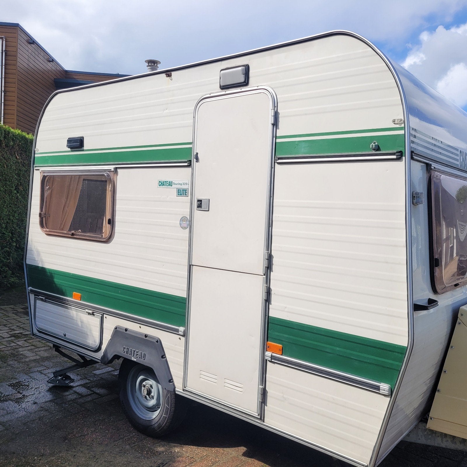 Chateau Elite 320 Caravan in zeer goede staat, Rondzit, Tot en met 3, Particulier, 500 - 750 kg