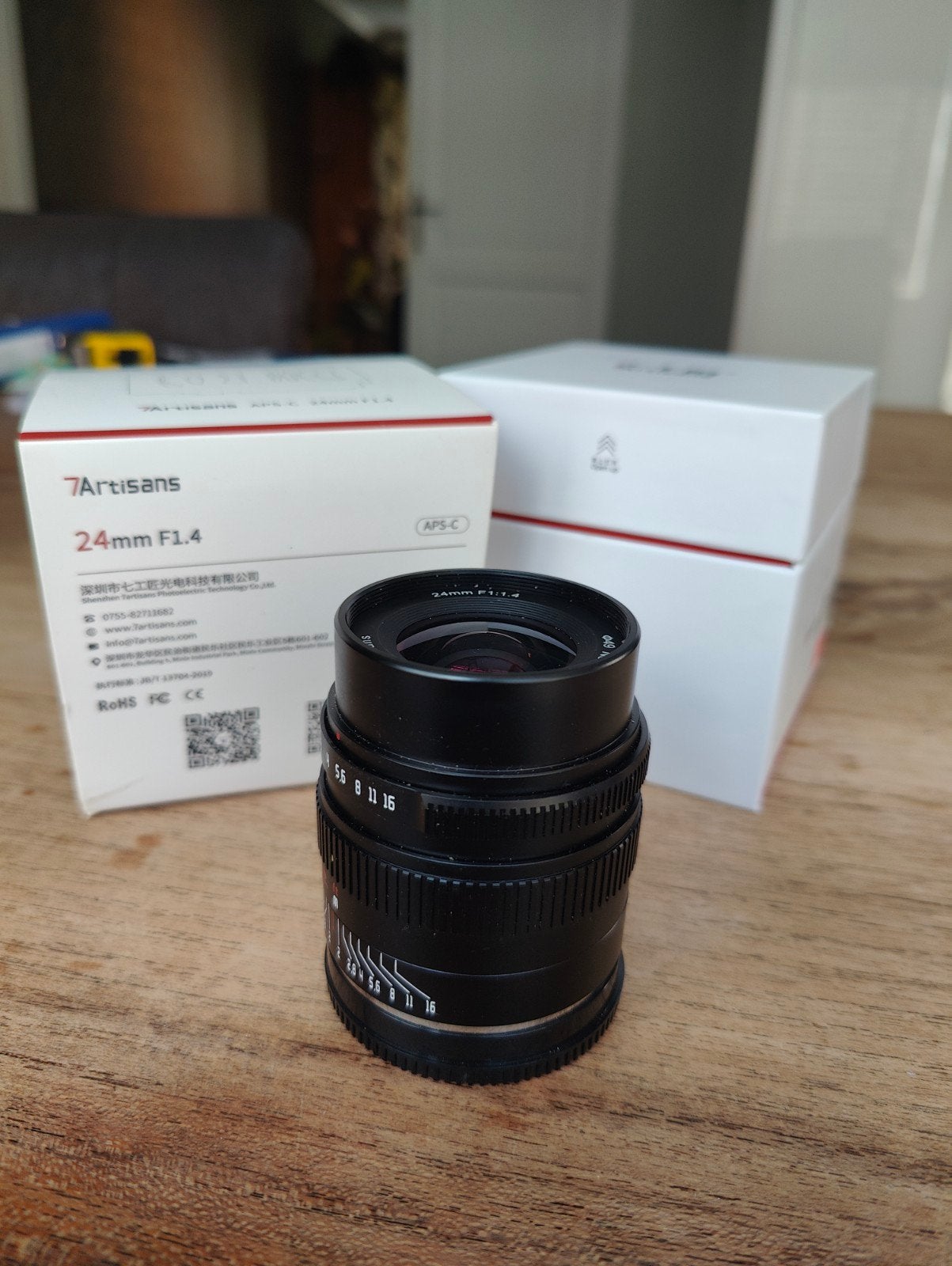 7Artisans 24mm F1.4 APS-C Lens - Zo goed als nieuw, Audio, Tv en Foto, Fotografie | Lenzen en Objectieven, Ophalen of Verzenden