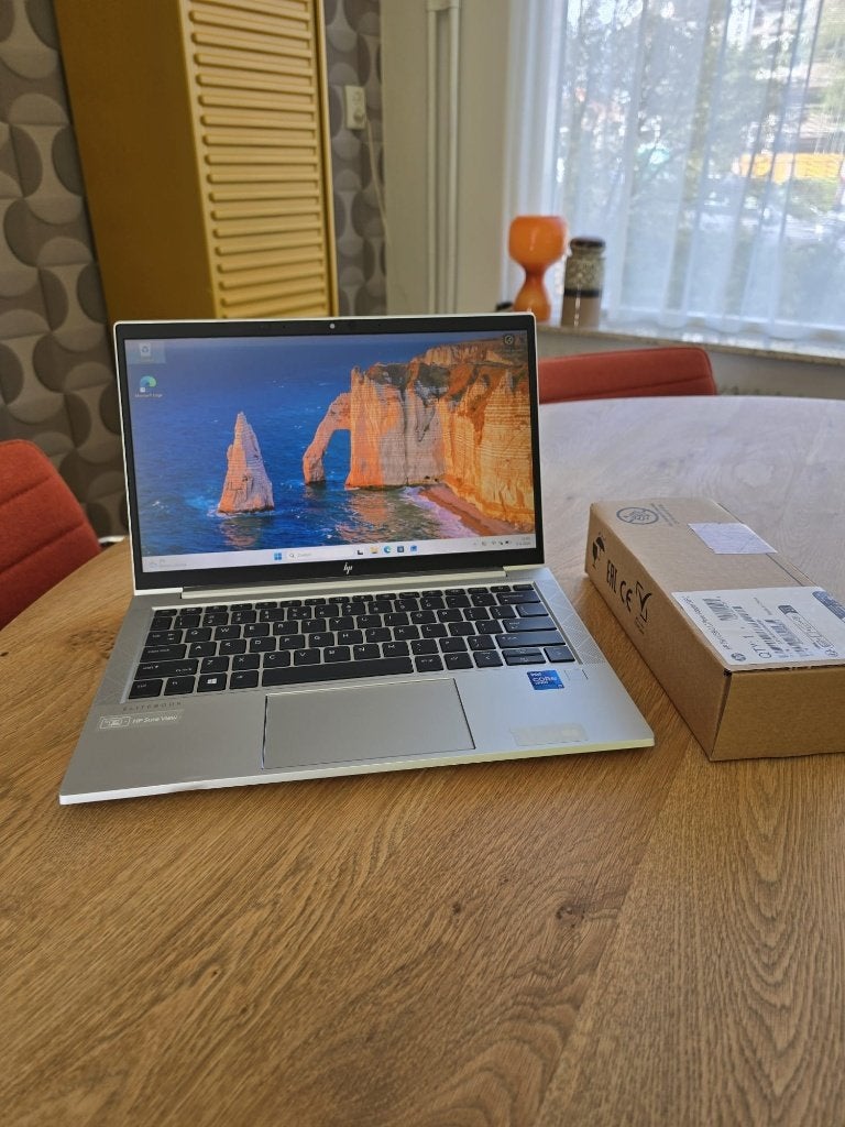 HP EliteBook 830 G8, Hp, Qwerty, 13 inch, Refurbished