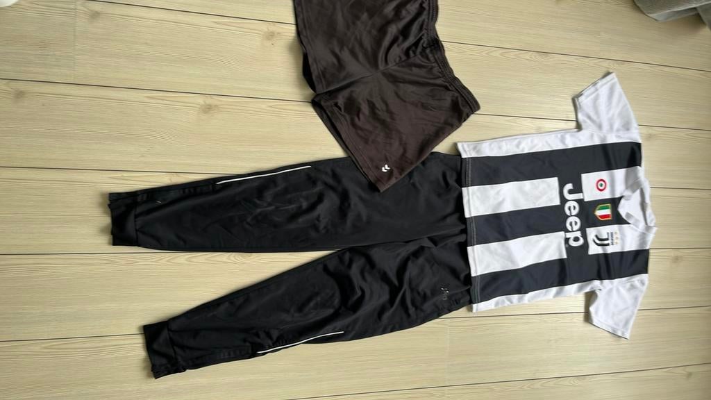 164 158 zwart sport setje lange kort broek hummel voetbal, Ophalen of Verzenden, Zo goed als nieuw, Jongen of Meisje, Sport- of Zwemkleding