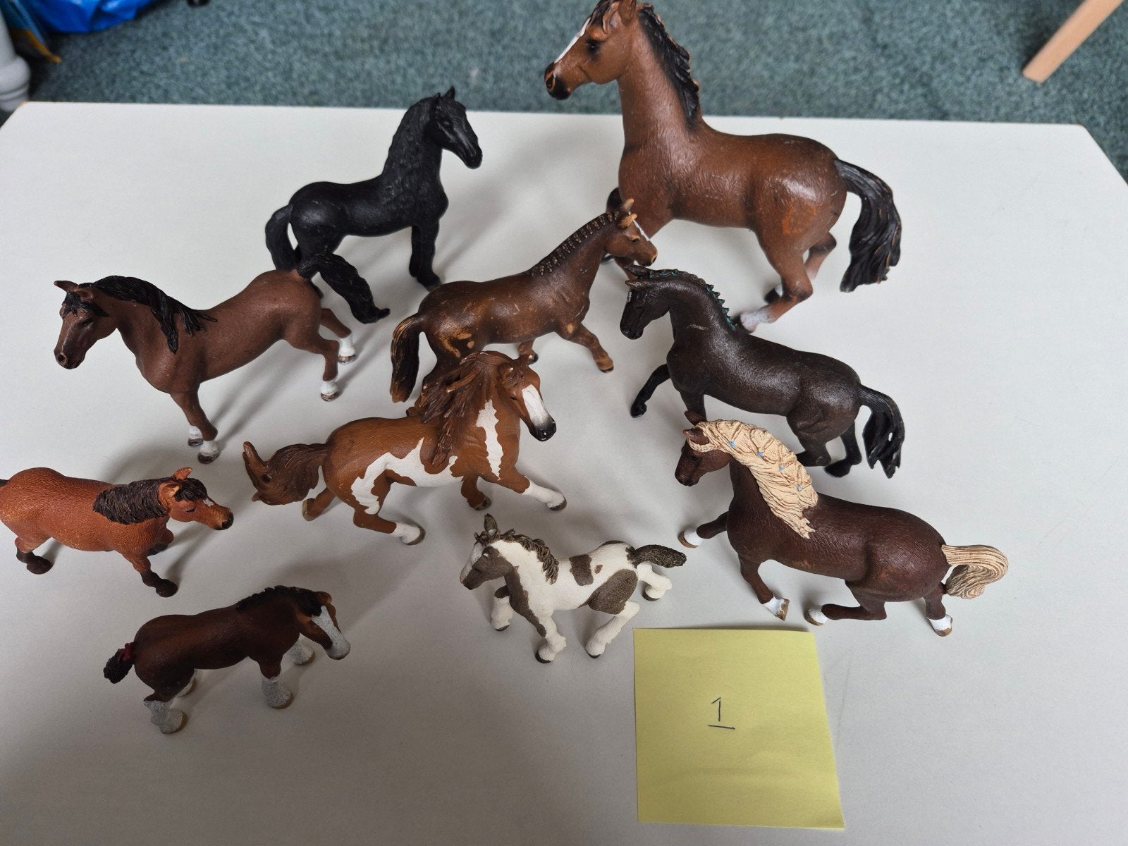 10 Schleich paarden en veulens, Ophalen of Verzenden, Gebruikt, Paard, Beeldje of Figuurtje