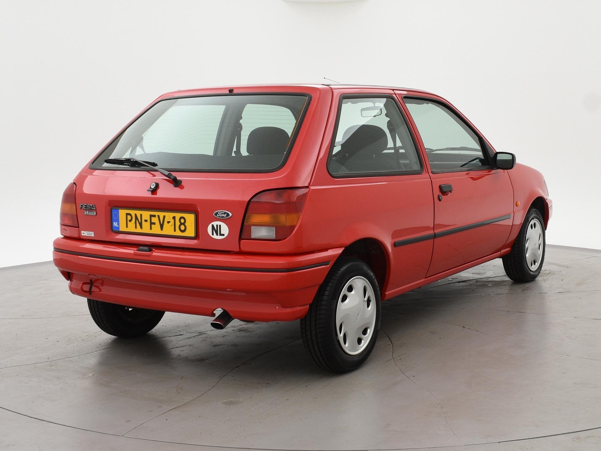 Ford Fiesta 1.1 CLX CLASSIC *TOPSTAAT* ORIGINEEL NEDERLANDS, Stof, Gebruikt, 4 cilinders, Origineel Nederlands