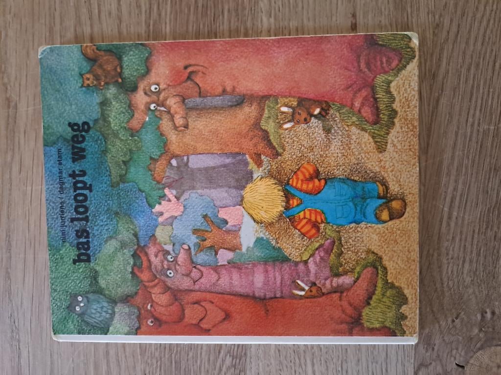 BAS LOOPT WEG. STEPBOEKJE. RETRO 1979., Boeken, Kinderboeken | Kleuters, Gelezen, Fictie algemeen, Jongen of Meisje, Ophalen of Verzenden