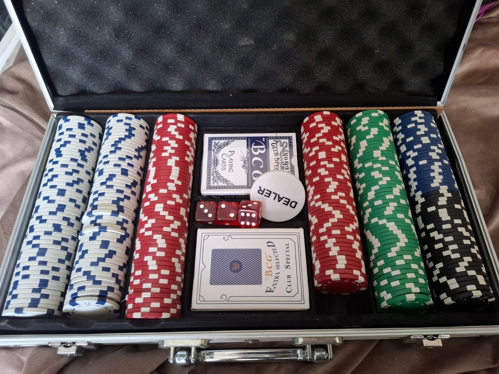 Nette pokerset, Ophalen of Verzenden, Zo goed als nieuw