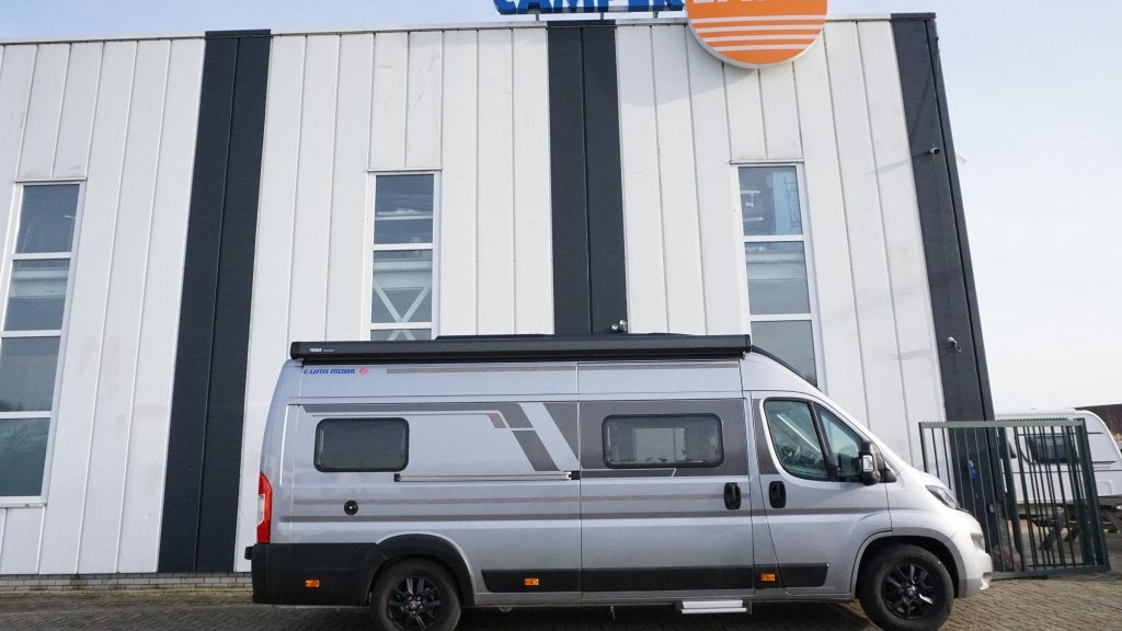 Eura Mobil Van 635 HB Hefdak - el.hefbed 1e eig, Buscamper of Camperbus, Ringverwarming, Fiat, Bedrijf