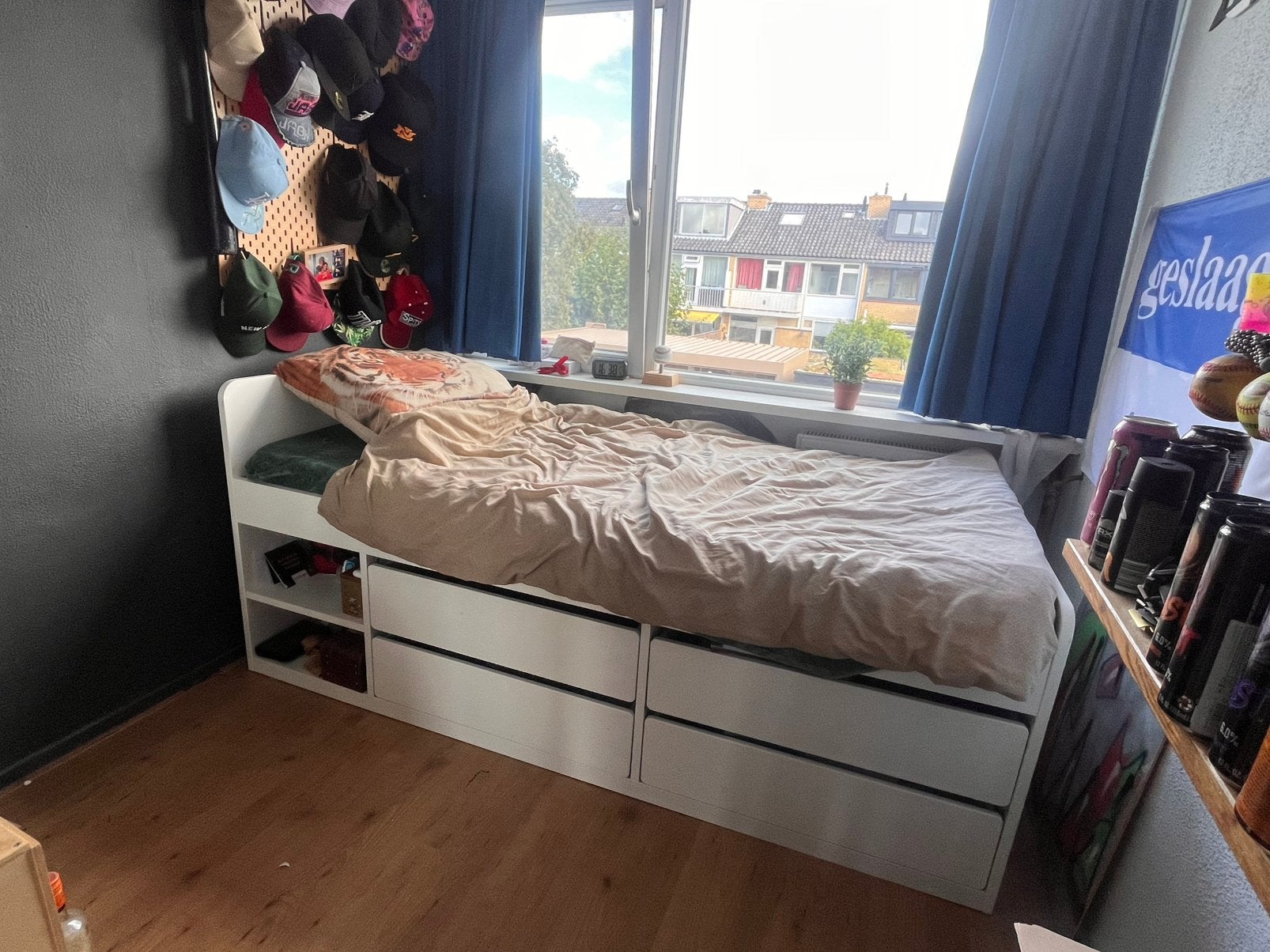 Mooi bed 90x200 (ikea slakt), Ophalen, Zo goed als nieuw, Eenpersoons