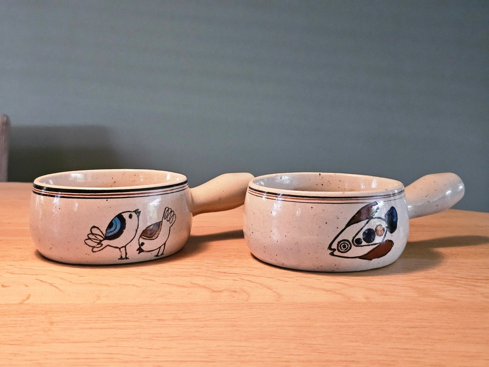 Foto 2 van Vintage Soepkommen Met Handvat - Uniek Design