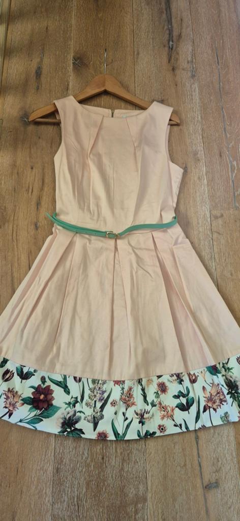 Mooie zomerjurk Closet Londen maat 38, Kleding | Dames, Jurken, Maat 38/40 (M), Closet, Ophalen of Verzenden, Zo goed als nieuw