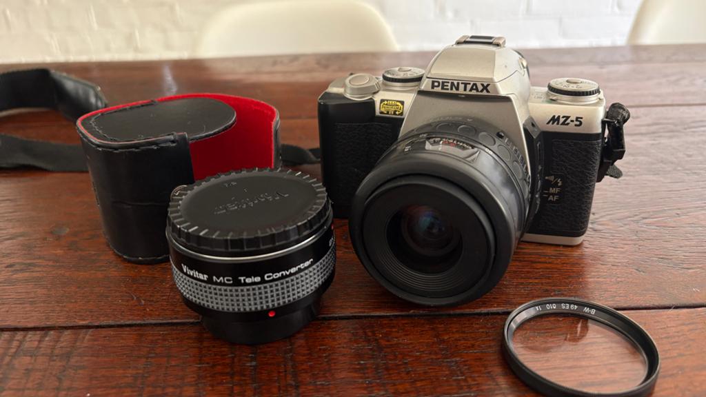 Pentax MZ-5 met 35-80mm lens en Vivitar 2x teleconverter, Ophalen of Verzenden, Gebruikt, Spiegelreflex, Pentax