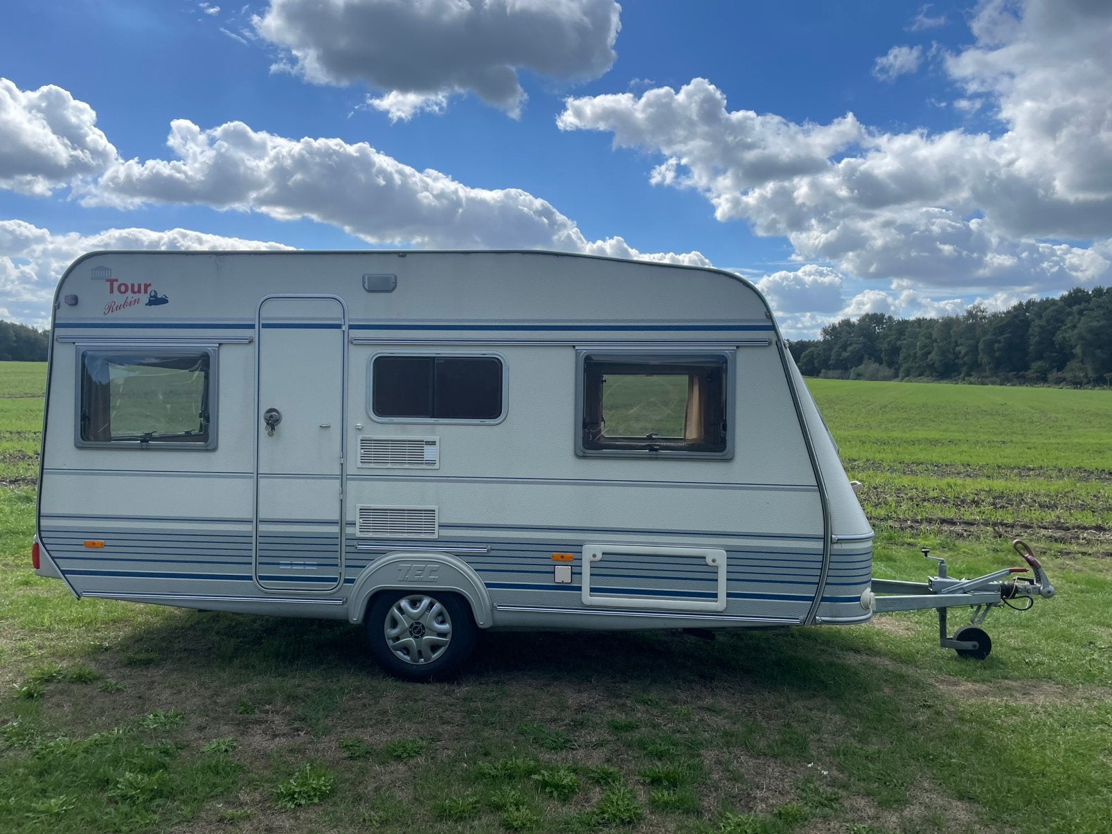 TEC Rubin 450 caravan 1999, Caravans en Kamperen, Standaardzit, T.E.C., Kachel, Particulier