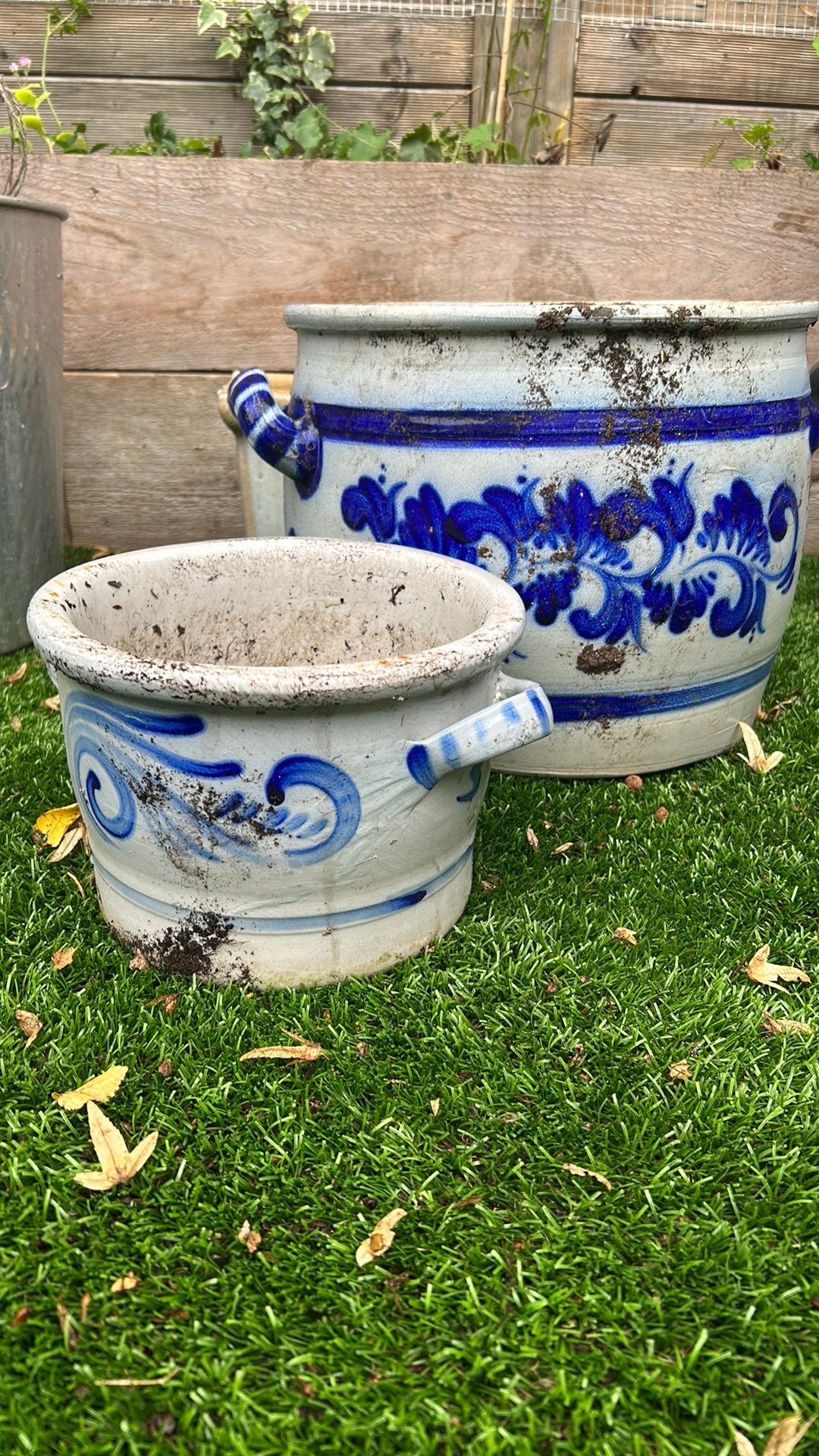 Grote en kleine Keulse pot aardenwerk bloempotten, Rond, Zo goed als nieuw, Minder dan 40 cm, Aardewerk