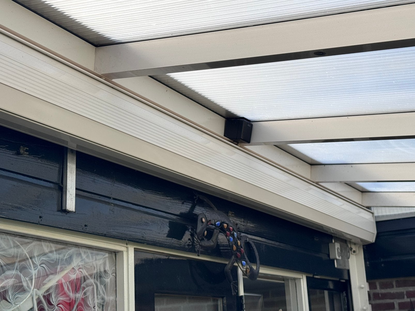 Elektrisch zonnescherm wit met groen en Somfy motor 5,75 mtr, Ophalen, Zo goed als nieuw
