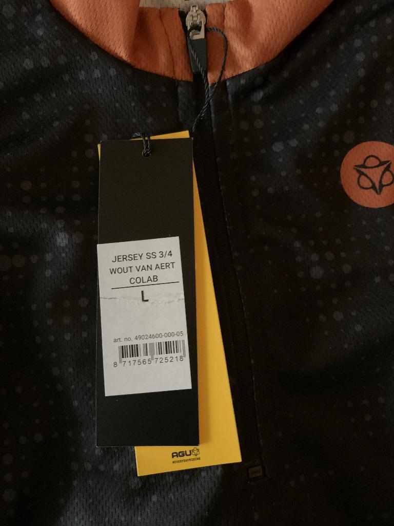 Wout van Aert cycling jersey limited petition, Nieuw, L, Bovenkleding, AGU